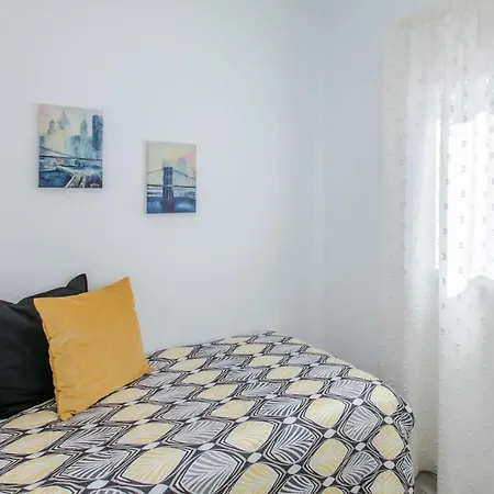 Cruz Downtown Apartman