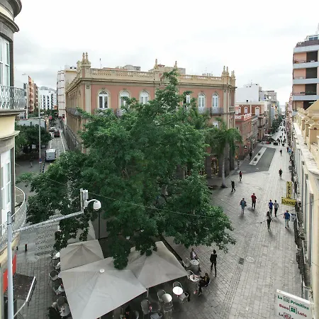 Cruz Downtown Apartman